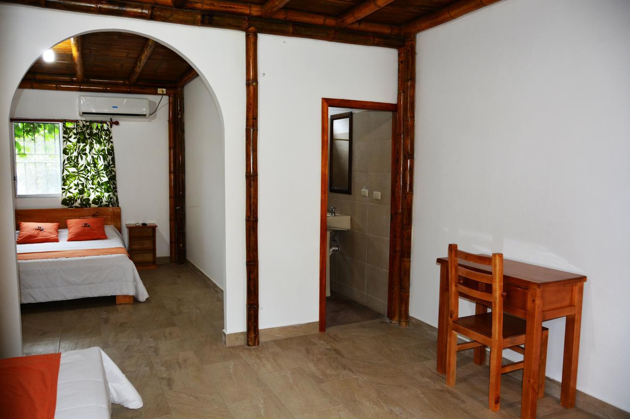 Tuzco Lodge Puerto López 外观 照片